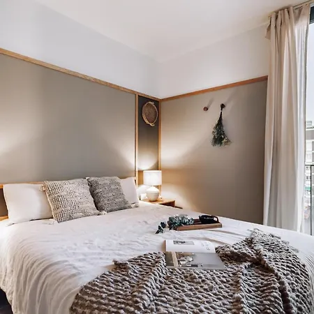 Zubia - 2 Bedrooms In Eixample Esquerra Apartament *