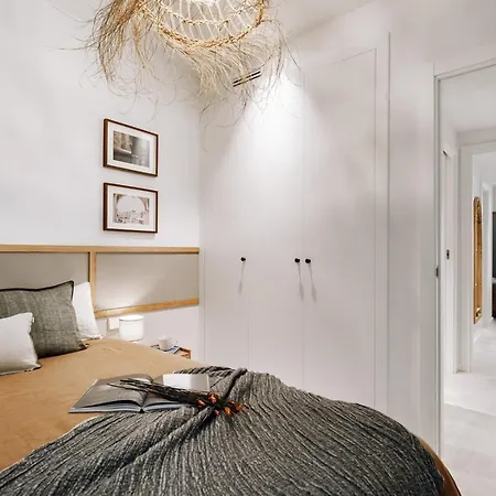 Zubia - 2 Bedrooms In Eixample Esquerra Barcelona