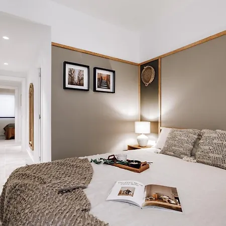 Zubia - 2 Bedrooms In Eixample Esquerra Apartmán